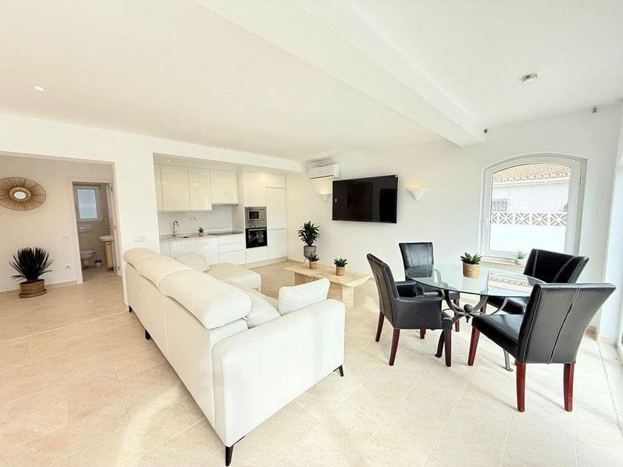 4 slaapkamer Huis te koop in El Penoncillo met zwembad garage - € 450.000 (Ref: 9462003)