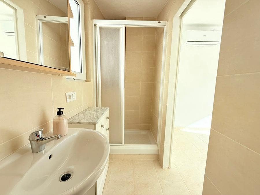 4 slaapkamer Huis te koop in El Penoncillo met zwembad garage - € 450.000 (Ref: 9462003)