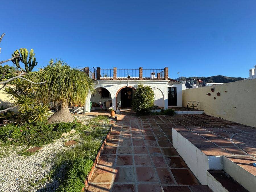 2 Zimmer Haus zu verkaufen in Frigiliana mit Pool - 360.000 € (Ref: 9494466)