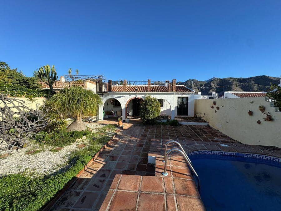 2 Zimmer Haus zu verkaufen in Frigiliana mit Pool - 360.000 € (Ref: 9494466)