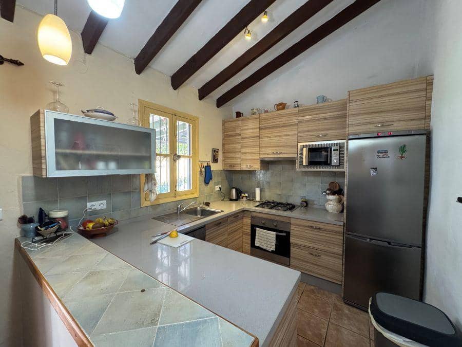 Casa de 2 habitaciones en Frigiliana en venta con piscina - 360.000 € (Ref: 9494466)