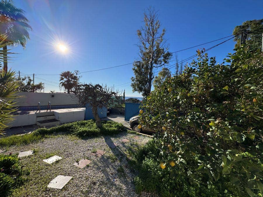 Casa de 2 habitaciones en Frigiliana en venta con piscina - 360.000 € (Ref: 9494466)