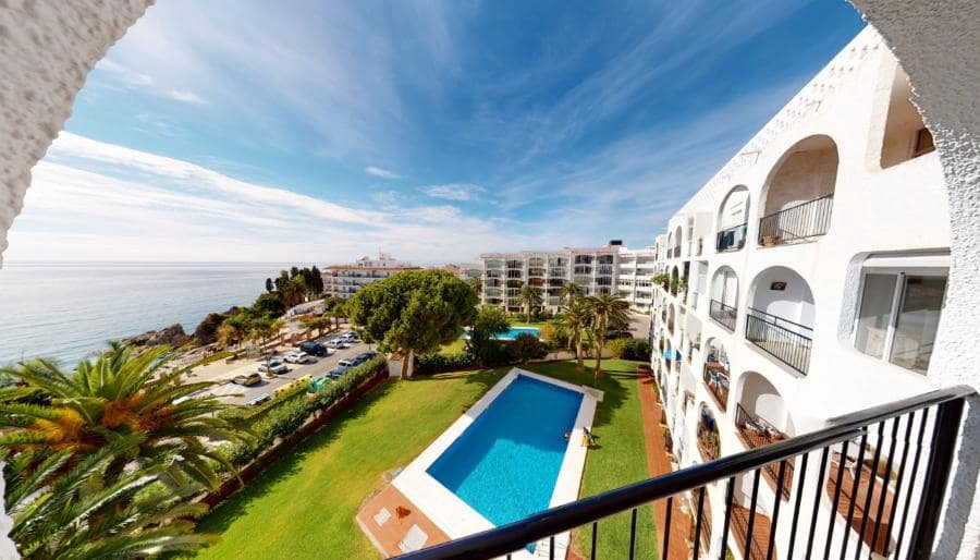 2 bedroom Apartment for sale in Nerja with pool - € 585,000 (Ref: 9674125)
