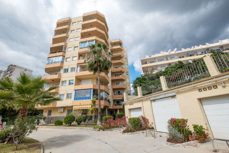 2 soveværelse Lejlighed til salg i Nerja med swimmingpool - € 279.000 (Ref: 9758367)