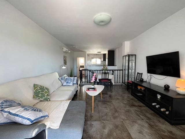 3 sypialnia Dom na sprzedaż w Avda Pescia - Ctra de Frigiliana, Nerja z basenem - 339 000 € (Ref: 9777144)