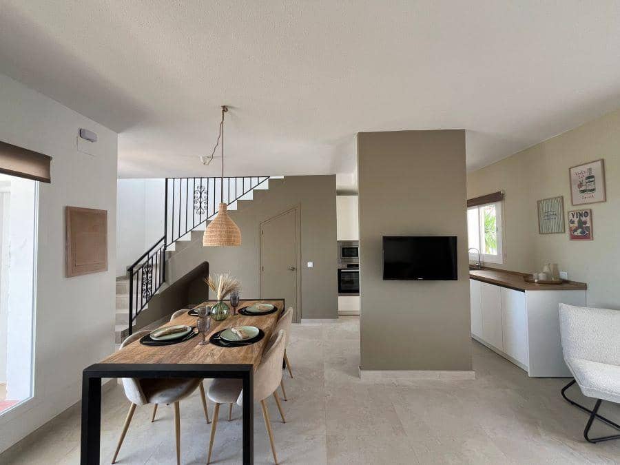 3 makuuhuone Omakotitalo myytävänä paikassa Nerja mukana uima-altaan - 459 000 € (Ref: 9816550)