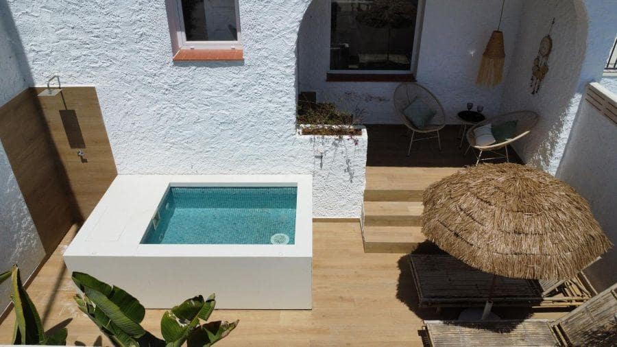 3 makuuhuone Omakotitalo myytävänä paikassa Nerja mukana uima-altaan - 459 000 € (Ref: 9816550)