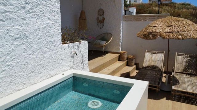 3 makuuhuone Omakotitalo myytävänä paikassa Burriana, Nerja mukana uima-altaan - 459 000 € (Ref: 9816550)