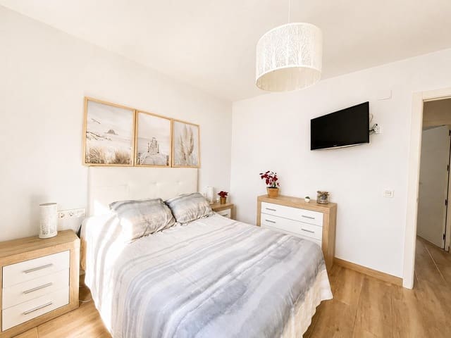 3 quarto Apartamento para venda em Nueva Nerja, Nerja - 365 000 € (Ref: 9819378)