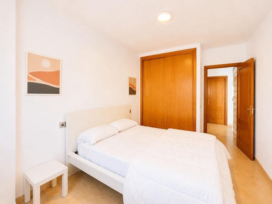 2 bedroom Apartment for sale in Nerja with pool - € 369,500 (Ref: 9850539)