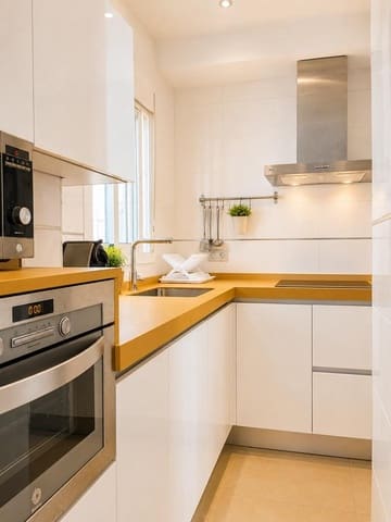 2 bedroom Apartment for sale in Burriana, Nerja with pool - € 369,500 (Ref: 9850539)