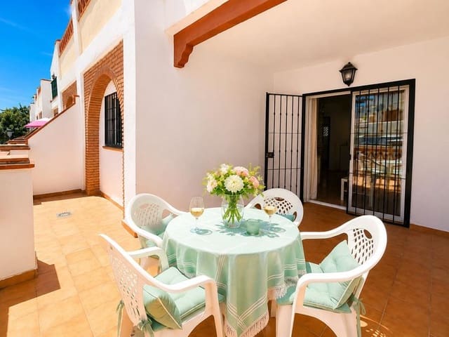 2 bedroom Apartment for sale in Burriana, Nerja with pool - € 369,500 (Ref: 9850539)