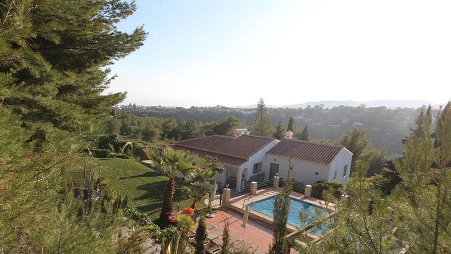 5 bedroom Townhouse for sale in Frigiliana with pool garage - € 1,050,000 (Ref: 9863941)