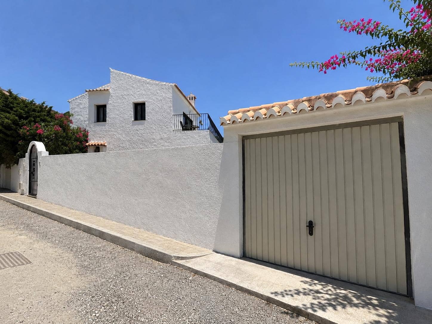 4 quarto Moradia para venda em Nerja com piscina garagem - 799 000 € (Ref: 9915045)