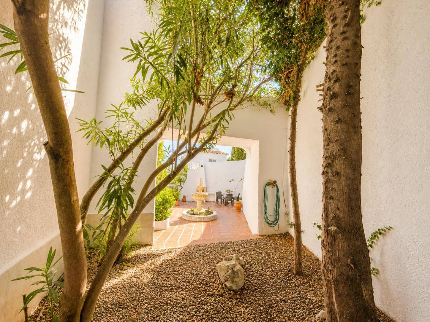4 quarto Moradia para venda em Nerja com piscina garagem - 799 000 € (Ref: 9915045)