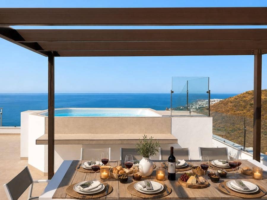 3 bedroom Apartment for sale in Nerja with pool garage - € 1,275,000 (Ref: 9935229)