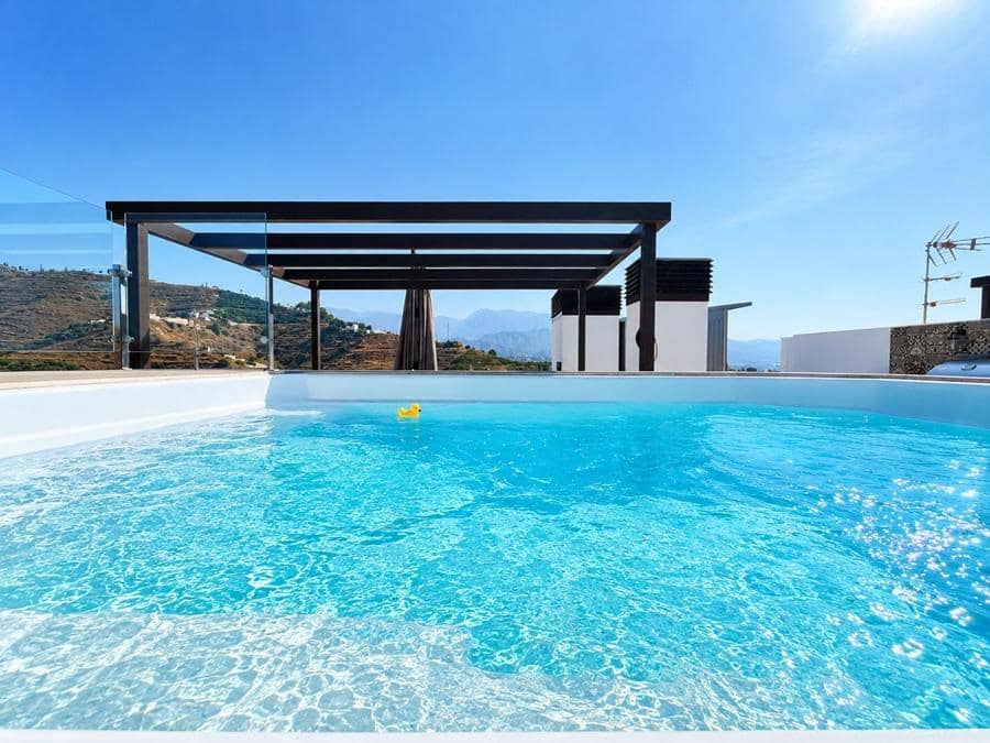 3 bedroom Apartment for sale in Nerja with pool garage - € 1,275,000 (Ref: 9935229)