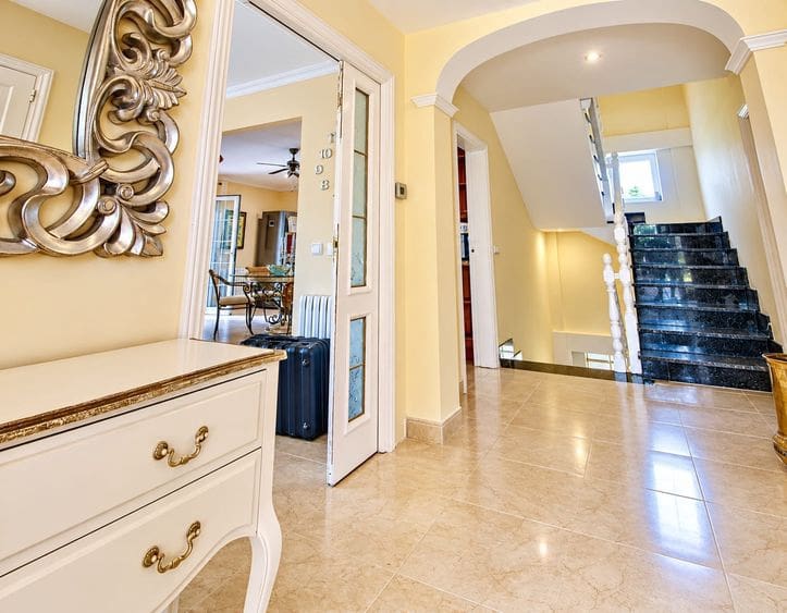 5 bedroom Villa for sale in Marratxi with pool garage - € 1,390,000 (Ref: 10090952)