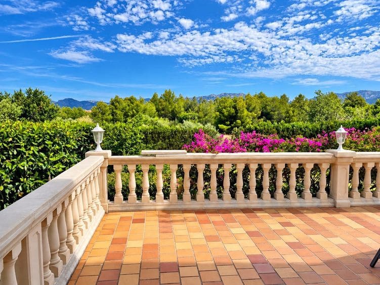 5 bedroom Villa for sale in Marratxi with pool garage - € 1,390,000 (Ref: 10090952)