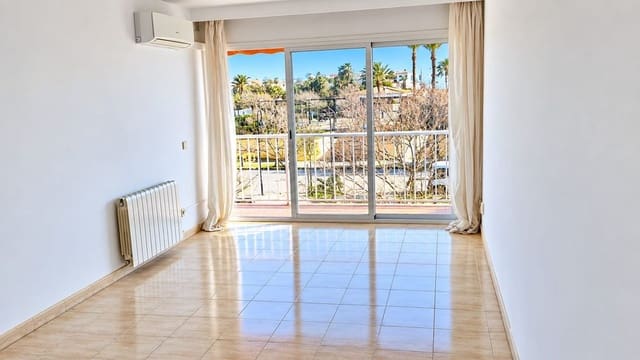 2 slaapkamer Appartement te koop in Es Molinar / El Molinar, Palma de Mallorca met garage - € 710.000 (Ref: 10153942)