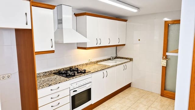 2 slaapkamer Appartement te koop in Es Molinar / El Molinar, Palma de Mallorca met garage - € 710.000 (Ref: 10153942)