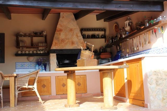 9 quarto Quinta/Casa Rural para venda em Santa Eugènia com piscina garagem - 1 800 000 € (Ref: 8216819)