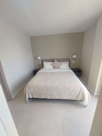 2 slaapkamer Strandappartement te koop in Portals Nous met zwembad - € 1.200.000 (Ref: 9072950)