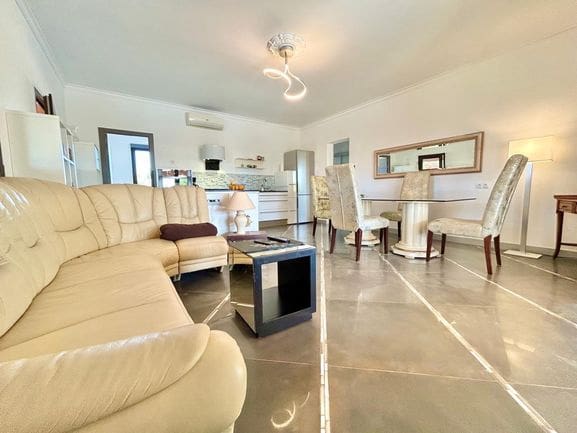 4 sypialnia Finka/Dom wiejski na sprzedaż w Llucmajor z basenem garażem - 860 000 € (Ref: 9424181)