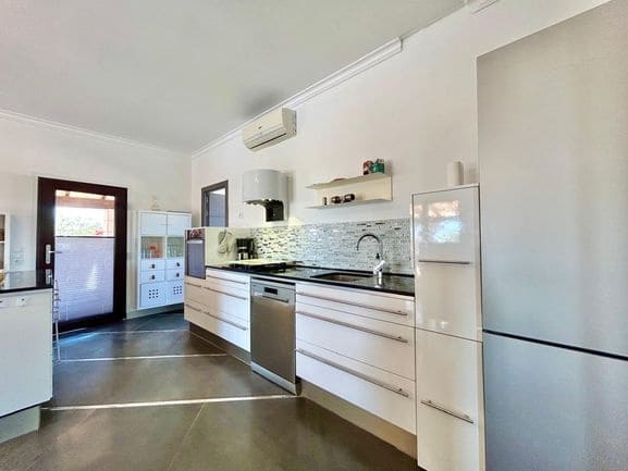 4 sypialnia Finka/Dom wiejski na sprzedaż w Llucmajor z basenem garażem - 860 000 € (Ref: 9424181)