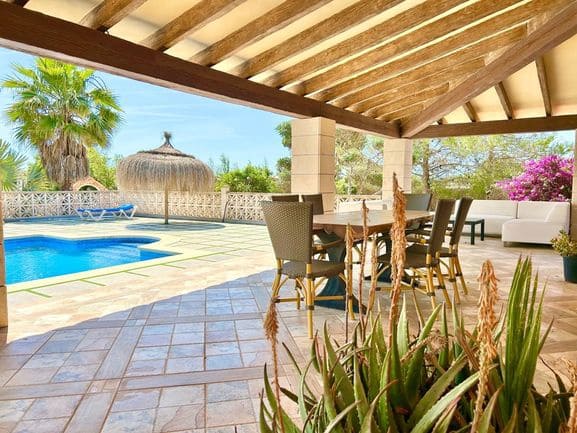 4 sypialnia Finka/Dom wiejski na sprzedaż w Llucmajor z basenem garażem - 860 000 € (Ref: 9424181)