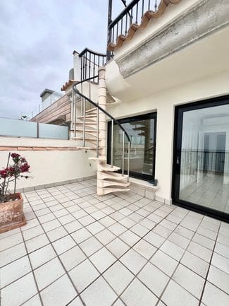 Penthouse à louer à Portixol, Palma de Mallorca avec garage - 4 800 € (Ref: 9816221)