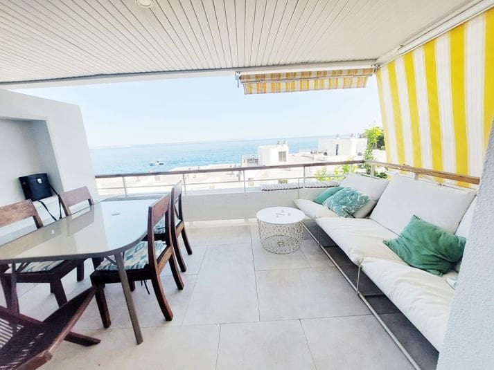 2 Zimmer Strandapartment zu vermieten in Illetas mit Pool Garage - 3.500 € (Ref: 9816226)