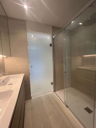 Apartamento de 2 habitaciones en Puerto Portals, Calvià en venta con piscina garaje - 1.050.000 € (Ref: 9816797)