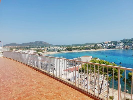 3 bedroom Beach Apartment for sale in Santa Ponsa with pool garage - € 1,200,000 (Ref: 9844790)