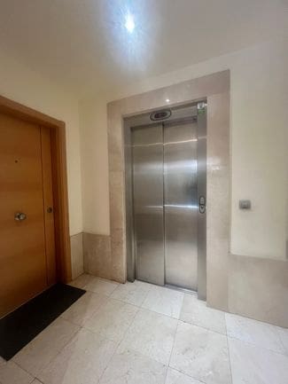 2 slaapkamer Appartement te huur in Palma de Mallorca met zwembad garage - € 2.000 (Ref: 9865486)