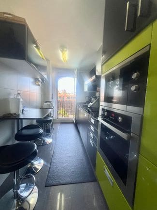 2 slaapkamer Appartement te huur in Palma de Mallorca met zwembad garage - € 2.000 (Ref: 9865486)
