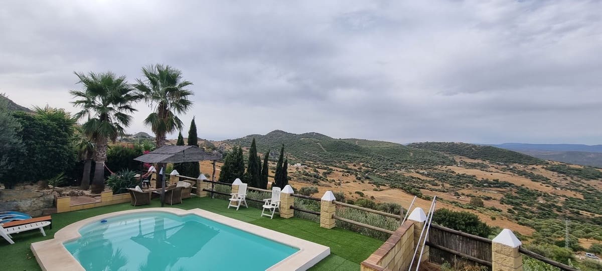 3 soveværelse Finca/Landehus til salg i Casares med swimmingpool - € 1.200.000 (Ref: 4319844)
