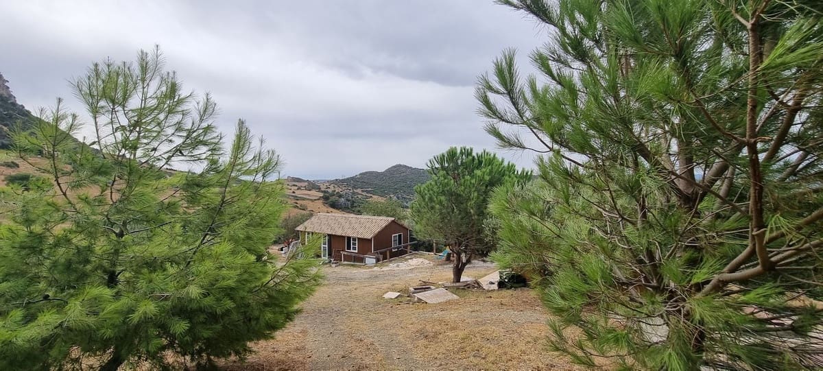 3 soveværelse Finca/Landehus til salg i Casares med swimmingpool - € 1.200.000 (Ref: 4319844)