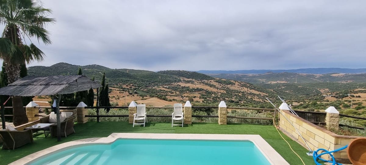 3 soveværelse Finca/Landehus til salg i Casares med swimmingpool - € 1.200.000 (Ref: 4319844)