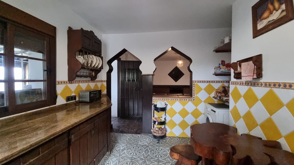 3 bedroom Finca/Country House for sale in Casares with pool - € 1,200,000 (Ref: 4319844)