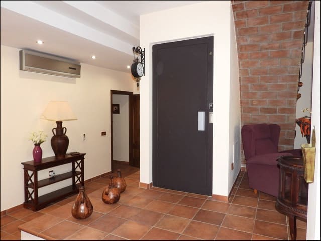 5 Zimmer Doppelhaus zu verkaufen in La Duquesa / Puerto de la Duquesa, Manilva mit Pool Garage - 950.000 € (Ref: 5325716)