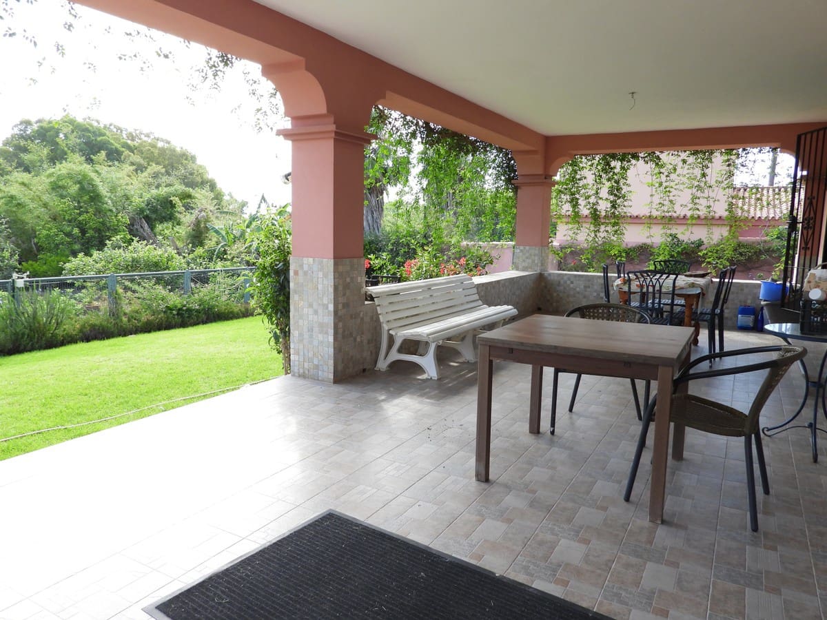 4 soveværelse Villa til salg i Bahia de Casares med swimmingpool garage - € 1.790.000 (Ref: 5339822)