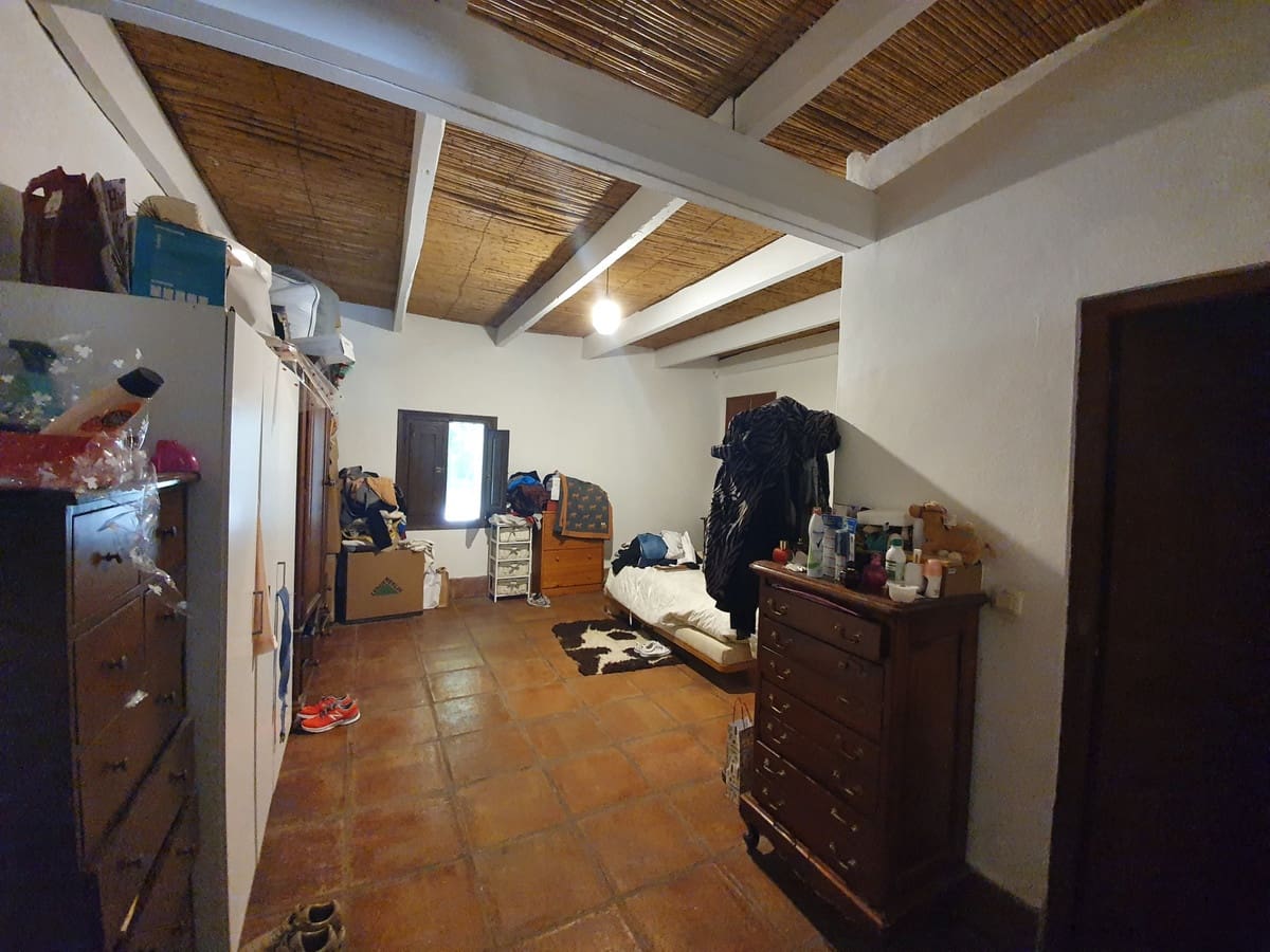 11 soveværelse Finca/Landehus til salg i San Enrique de Guadiaro med swimmingpool garage - € 3.500.000 (Ref: 6073479)