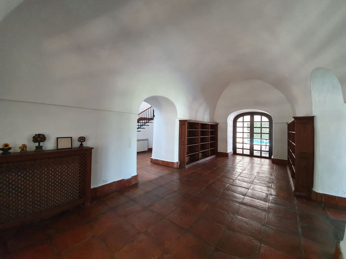 11 soverom Finca/Herregård til salgs i San Enrique de Guadiaro med svømmebasseng garasje - € 3 500 000 (Ref: 6073479)