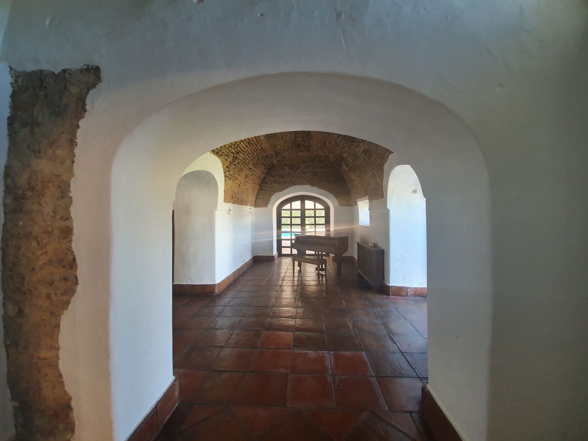 11 sypialnia Finka/Dom wiejski na sprzedaż w San Enrique de Guadiaro z basenem garażem - 3 500 000 € (Ref: 6073479)