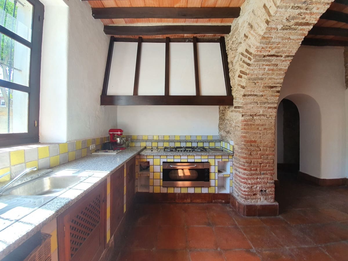 11 sypialnia Finka/Dom wiejski na sprzedaż w San Enrique de Guadiaro z basenem garażem - 3 500 000 € (Ref: 6073479)