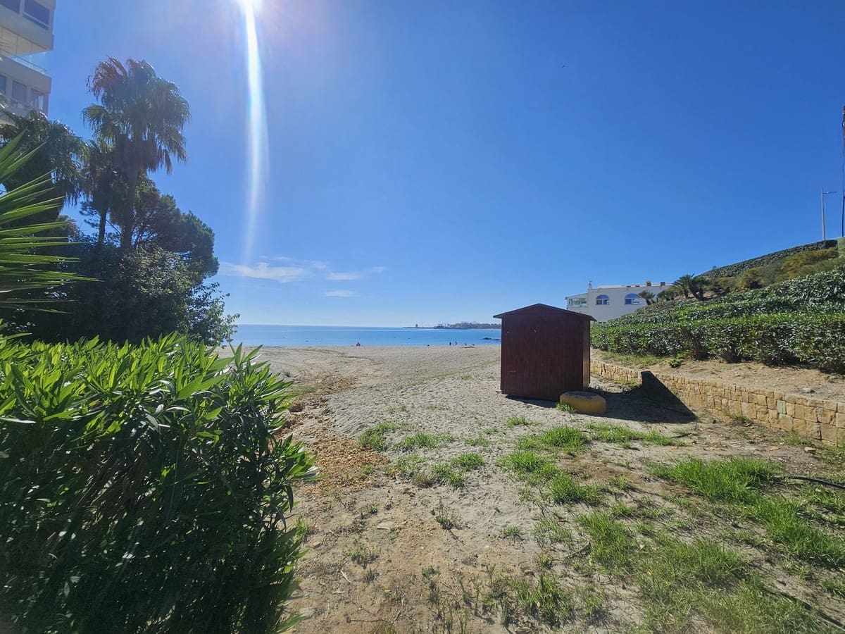 Restaurant/Bar à vendre à Torreguadiaro - 990 000 € (Ref: 8601222)