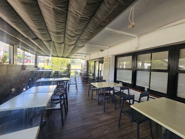 Restaurant/Bar til salgs i Torreguadiaro, San Roque - € 990 000 (Ref: 8601222)