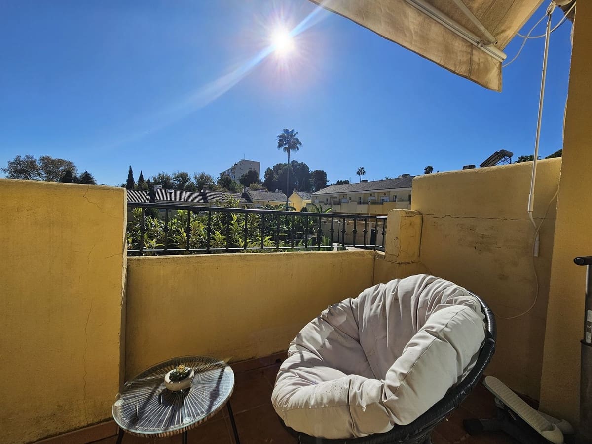 3 soverom Hus til salgs i Estepona med svømmebasseng garasje - € 348 000 (Ref: 8620398)