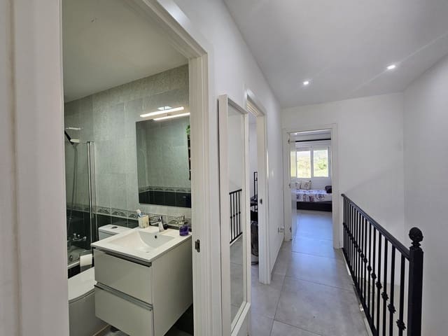 Casa de 3 habitaciones en Estepona en venta con piscina garaje - 348.000 € (Ref: 8620398)